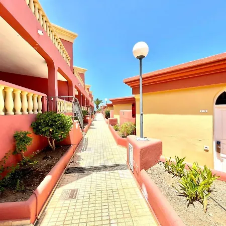 Apartamento Con Bonita Vista, Piscina En Tenerife Sur Lägenhet *